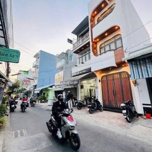 Bán nhà 2 mặt tiền ( trước, sau) hẻm 54 Hùng Vương Ninh Kiều – Lộ 8m 3 Tầng 4PN gần Vincom