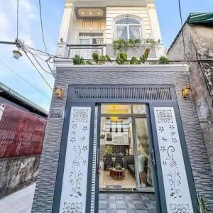 Bán Nhà 1 Trệt 1 Lầu 2 Mặt Tiền Hẻm 553 Đường 30/4 Diện Tích 4x11m