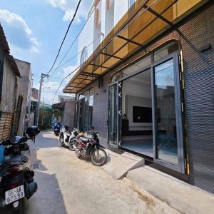 Bán Nhà 1 Trệt 1 Lầu 2PN 2WC Xây Mới Hẻm 311 Nguyễn Văn Cừ Diện Tích 5x10m