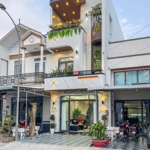Bán Nhà 1 Trệt 2 Lầu KDC Hồng Loan Đường D14, DT 5x16m, 3PN, 3WC, Giá 5,95 Tỷ