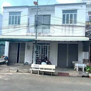 Bán Cặp Nền Đường Số 8 KDC Công An Cần Thơ DT 10x18m Tặng 3 Căn Nhà Trọ