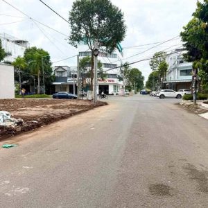Bán Cặp Nền Góc Đường Trần Văn Sắc KDC Diệu Hiền Cần Thơ DT 10x25m