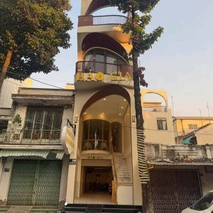Bán khách sạn Mặt Tiền Đường Trần Quang Khải, Cái Khế, Cần Thơ DT 230m2 1 Trệt 3 Lầu thang máy