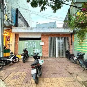 Bán nhà mặt tiền đường Đinh Tiên Hoàng, diện tích 6,8x9,1m, Nở Hậu 8,6m